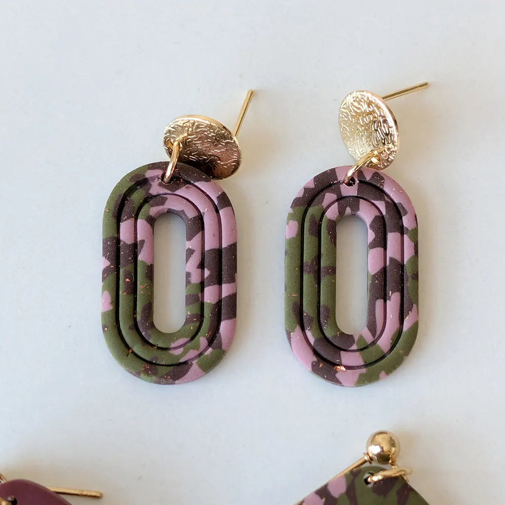 Aura líneas estampado verde, rosa y marrón