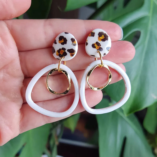 Nara estampado leopardo y blanco