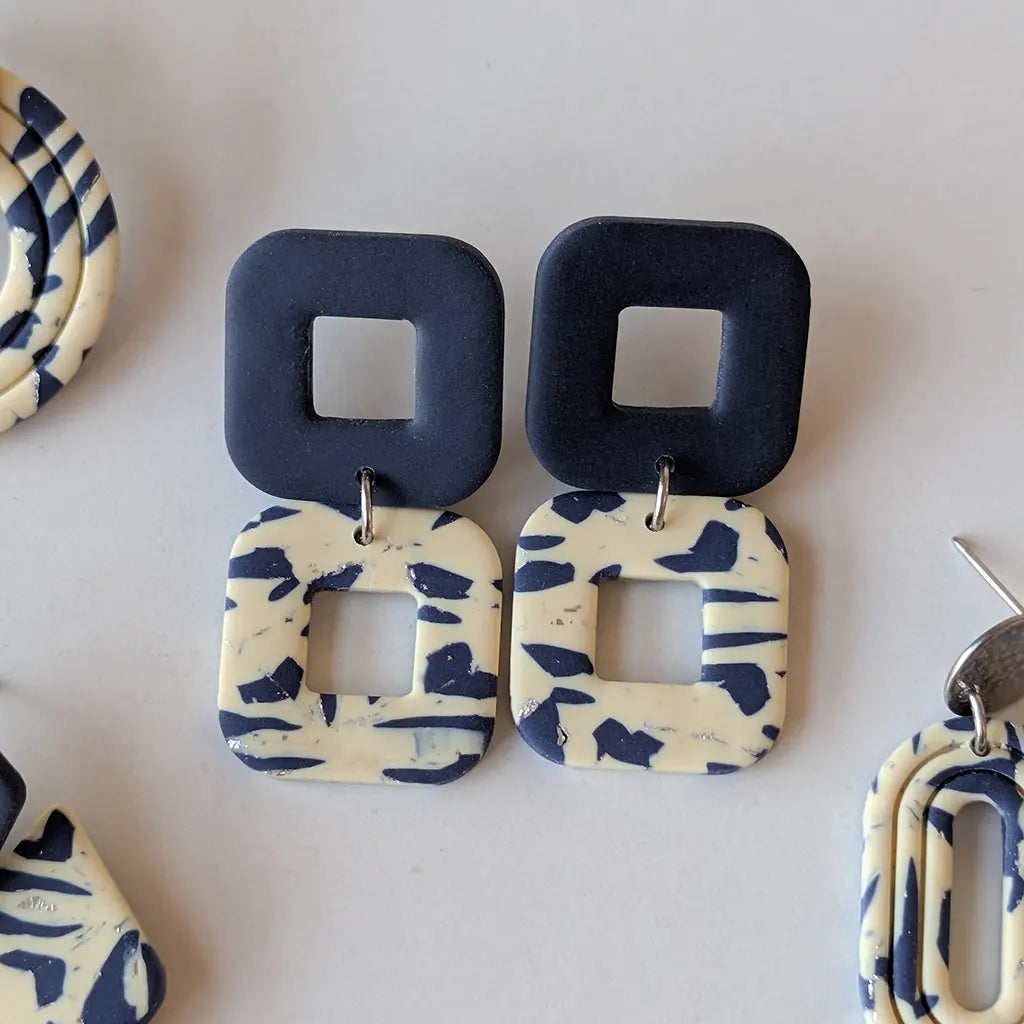 Siena estampado beige y azul marino