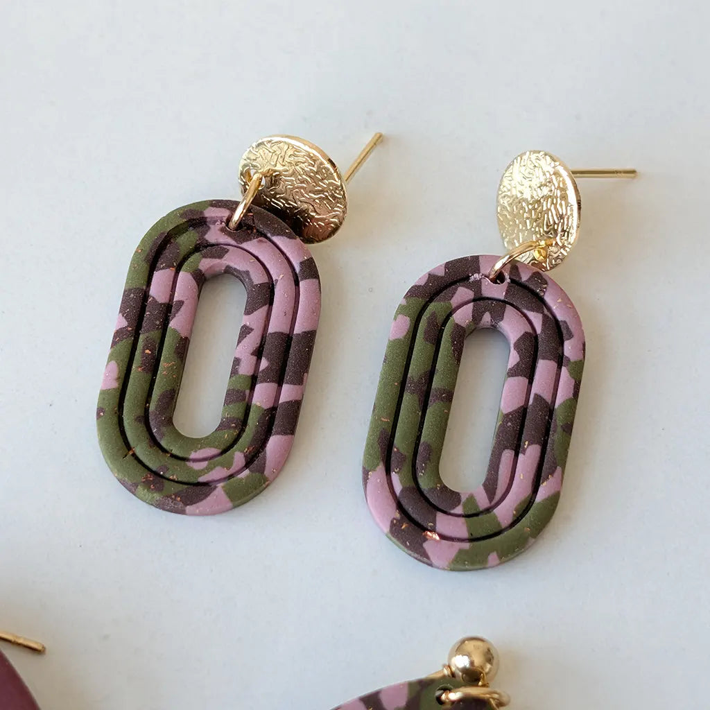 Aura líneas estampado verde, rosa y marrón