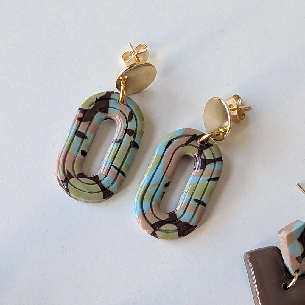 Aura líneas estampado marrón, verde y azul