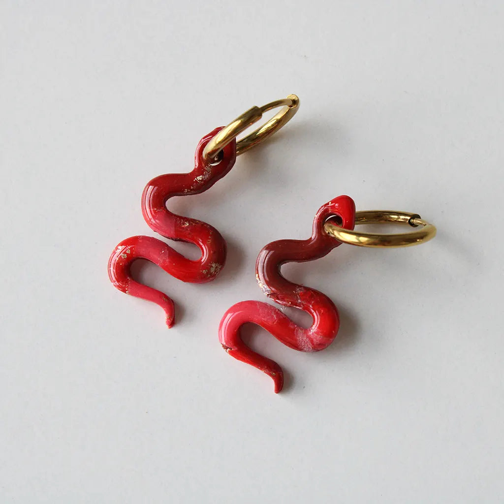 Charm serpiente estampado rojo