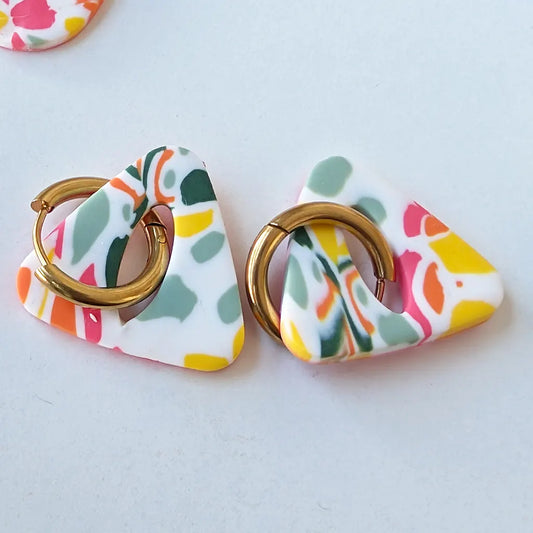 Charm triángulo estampado primavera