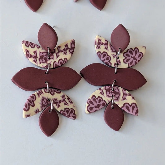 Laurel burdeos y estampado vainilla, burdeos y rosa