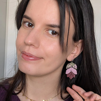 Liria estampado verde, rosa y marrón con rosa y burdeos