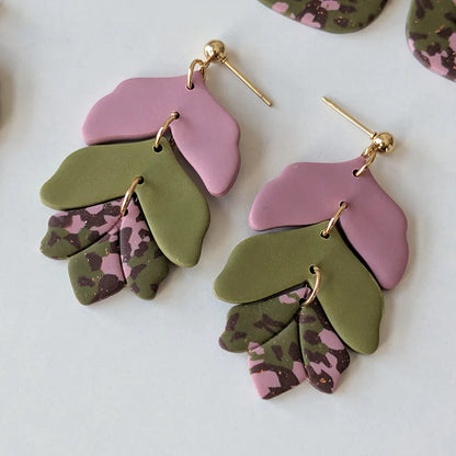Liria estampado verde, rosa y marrón con verde y rosa