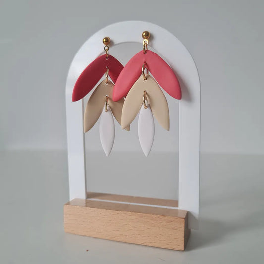 Lluvia rosa, beige y blanco