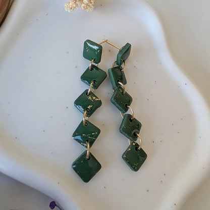 Mara verde y dorado
